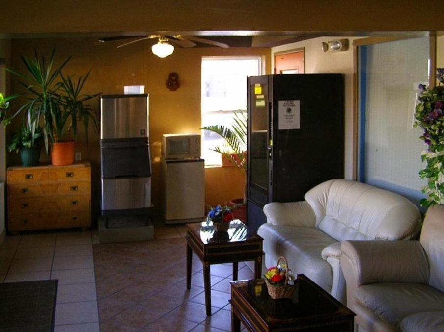 Caseyville First Western Inn المظهر الخارجي الصورة