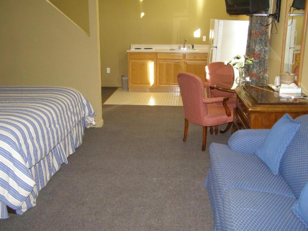 Caseyville First Western Inn المظهر الخارجي الصورة