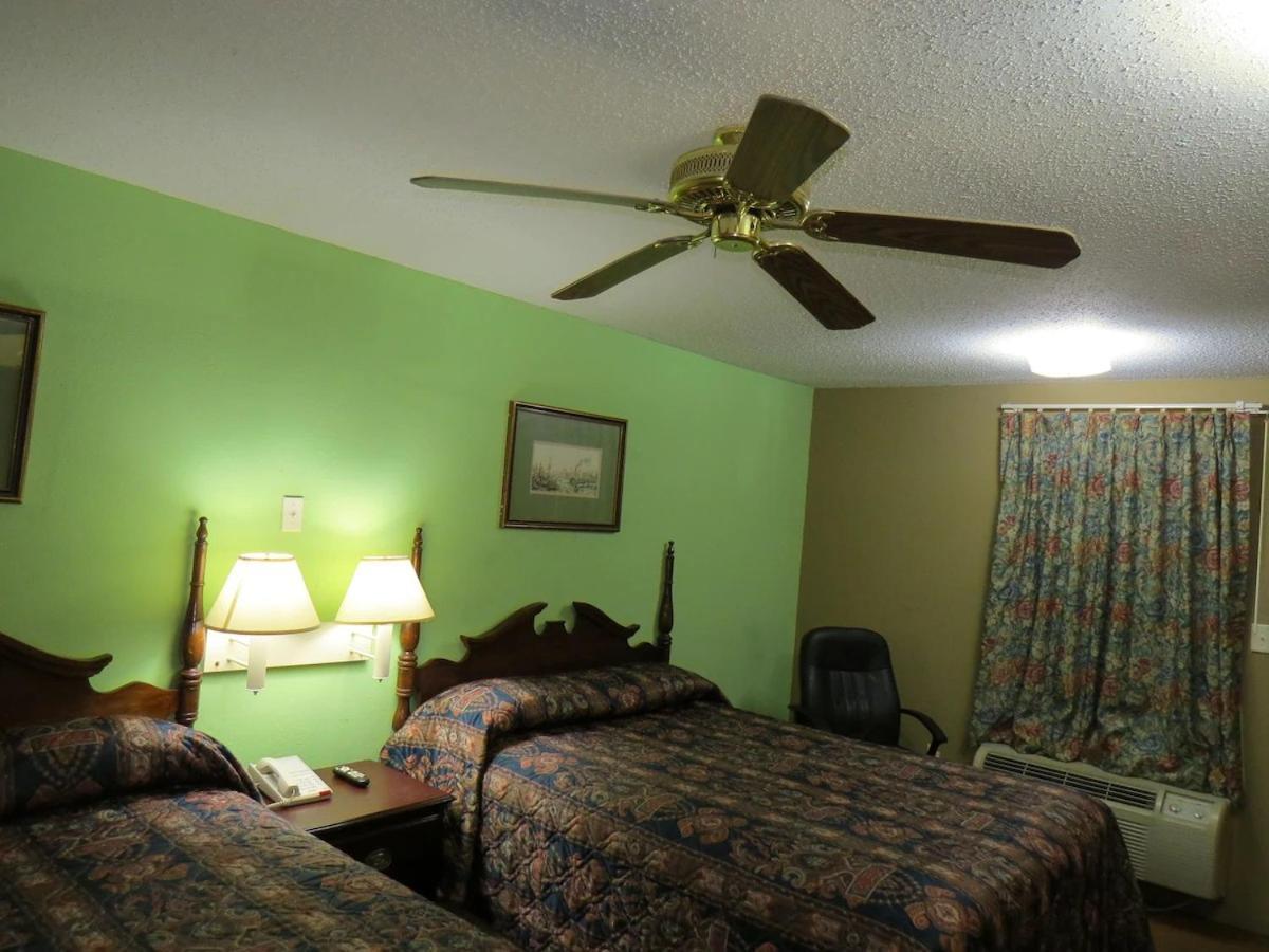 Caseyville First Western Inn المظهر الخارجي الصورة