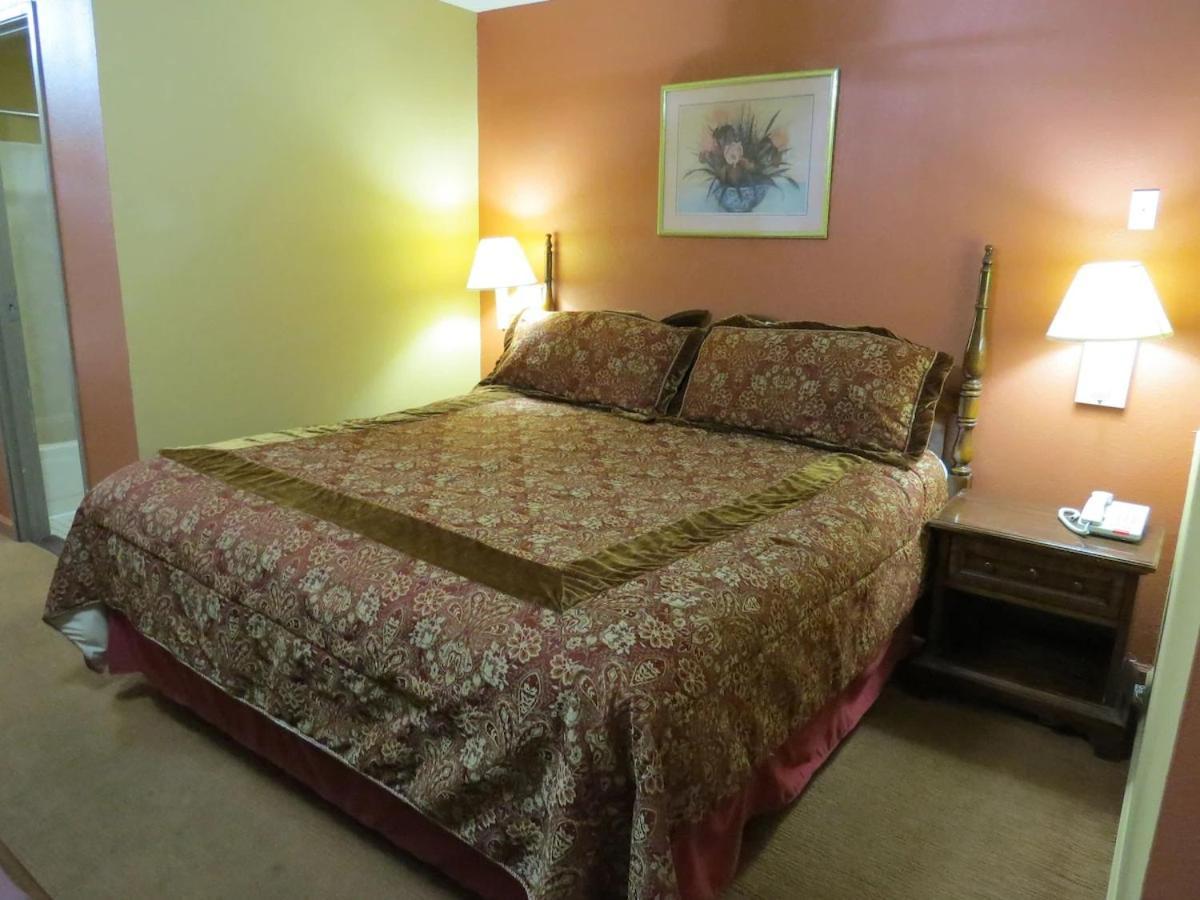 Caseyville First Western Inn المظهر الخارجي الصورة