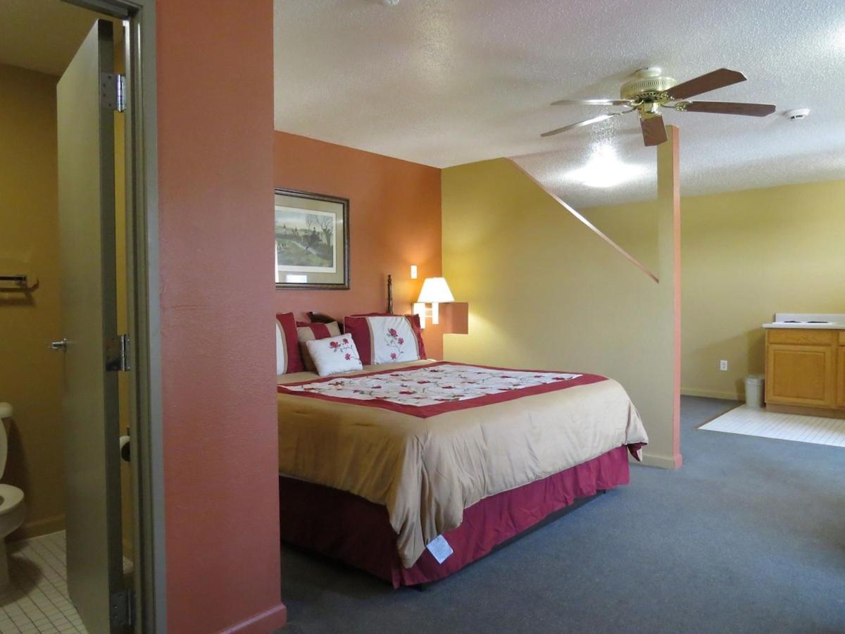 Caseyville First Western Inn المظهر الخارجي الصورة